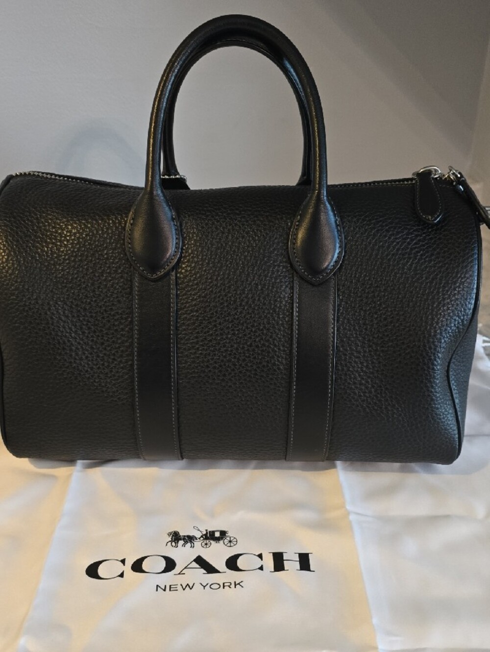 Coach Compass Bag 35 Black Pebbled Leather with Detachable Strap - Picture 5 of 15